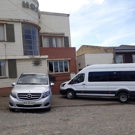 Hostal Oro Fueguino Punta Arenas Exterior photo